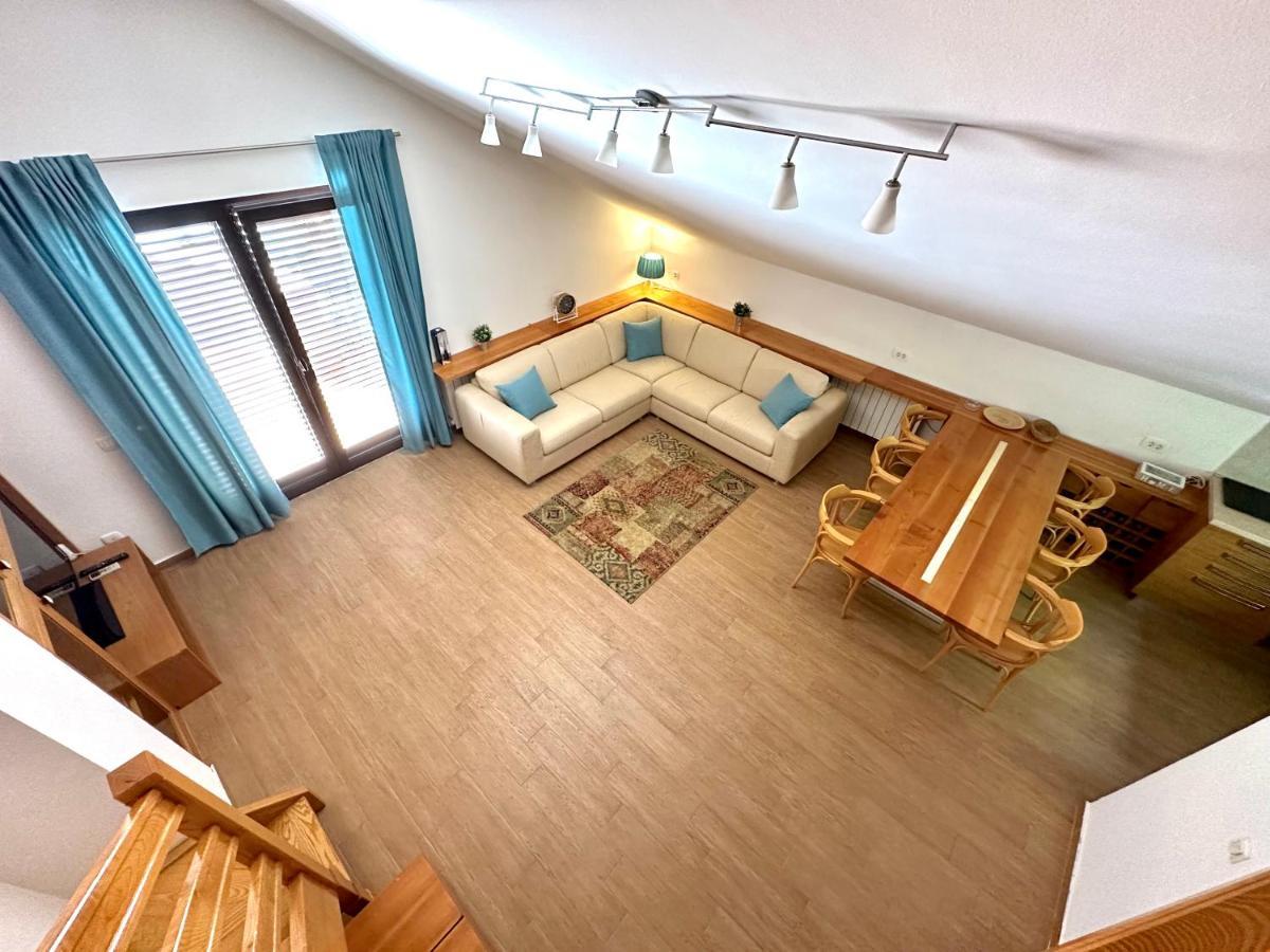 Apartment Palmoliva Rafailovici